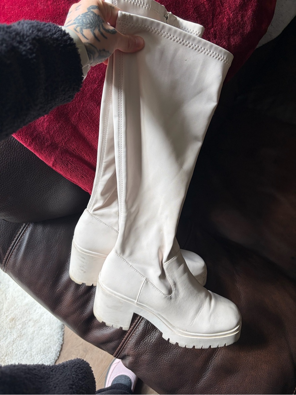 Women's White Knee-High Steve Madden boots